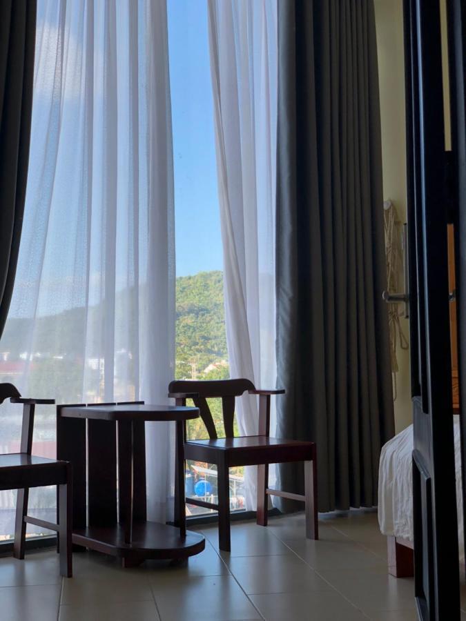 Oscar Hotel Дуонг-Донг Экстерьер фото